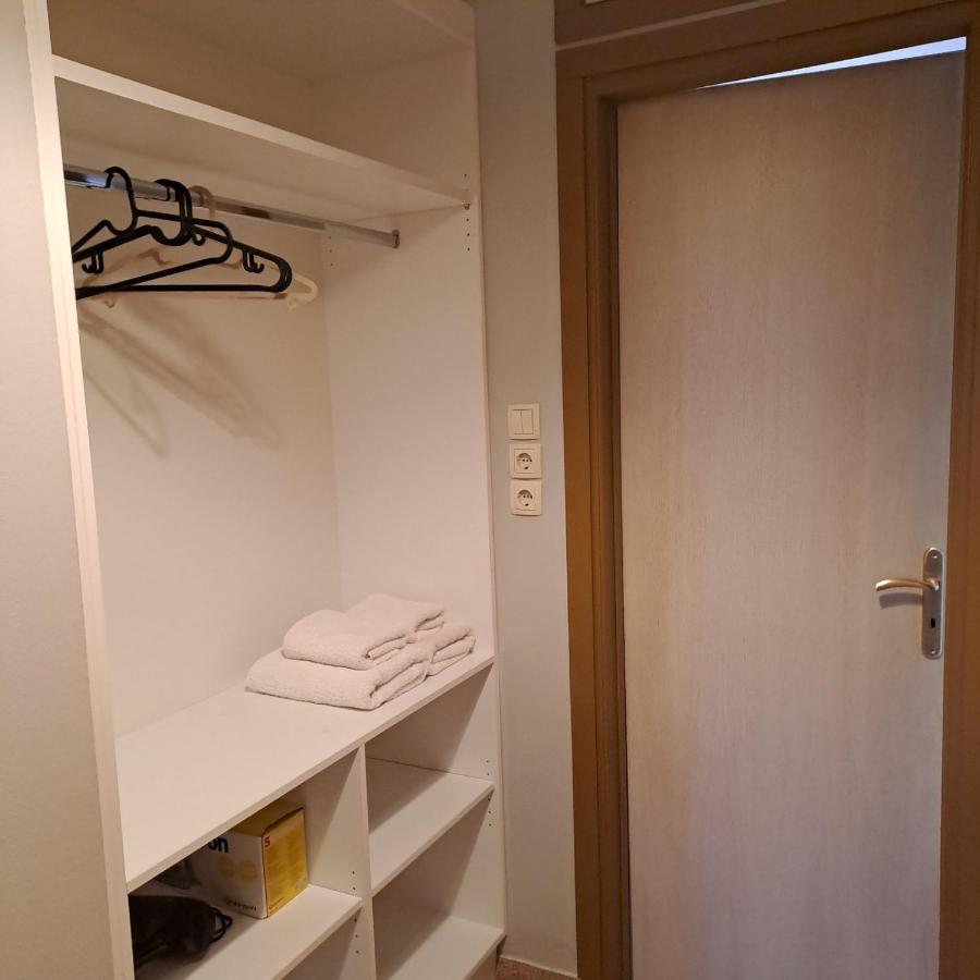 Dimitris Place Near Athens Airport コロピオン エクステリア 写真