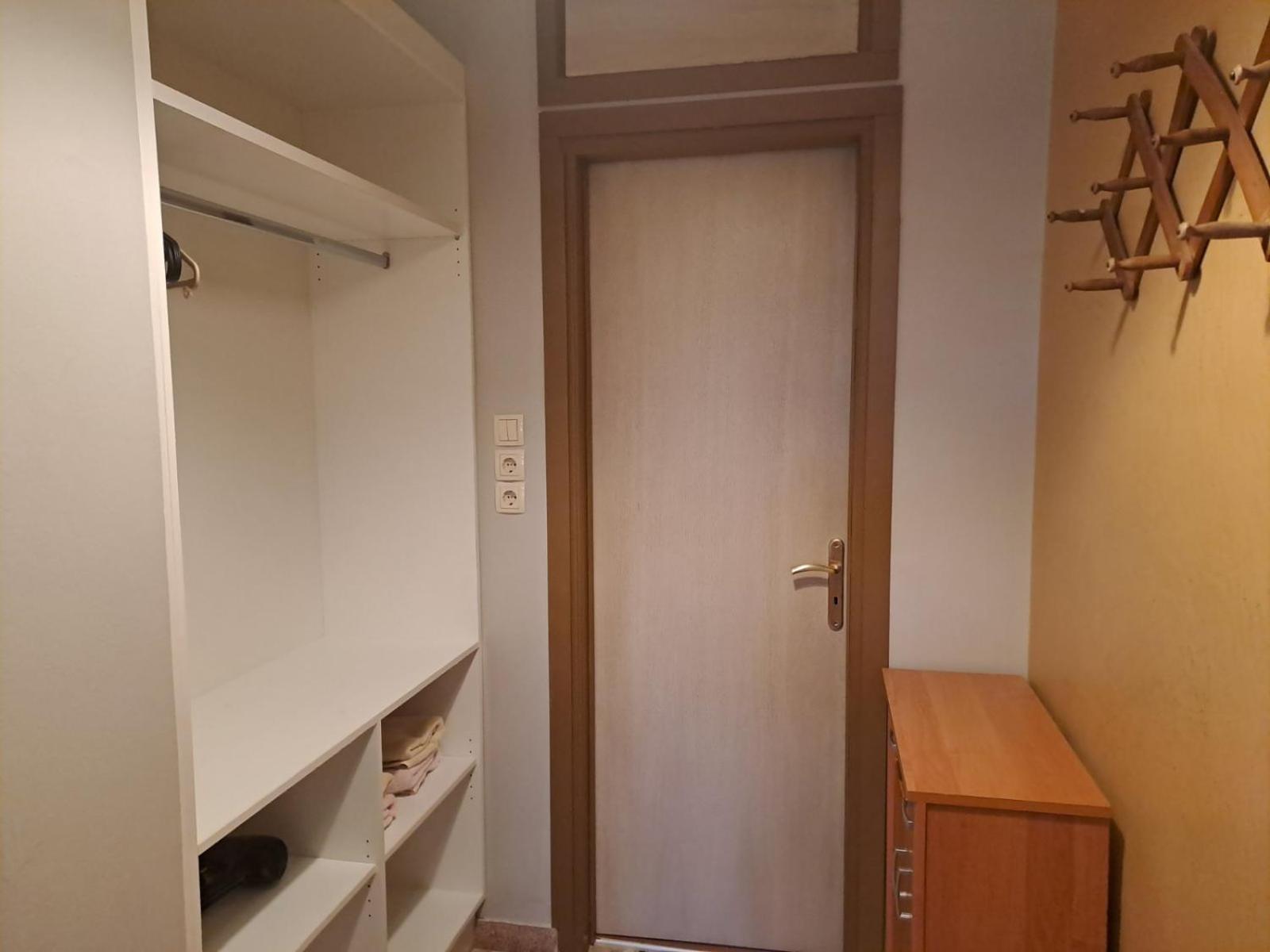 Dimitris Place Near Athens Airport コロピオン エクステリア 写真
