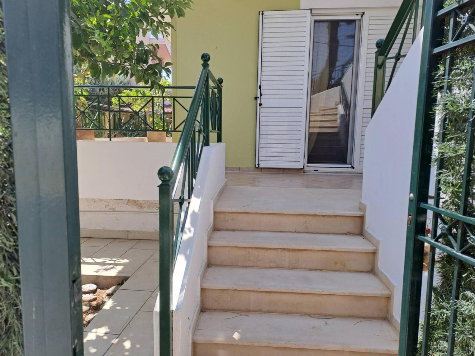 Dimitris Place Near Athens Airport コロピオン エクステリア 写真