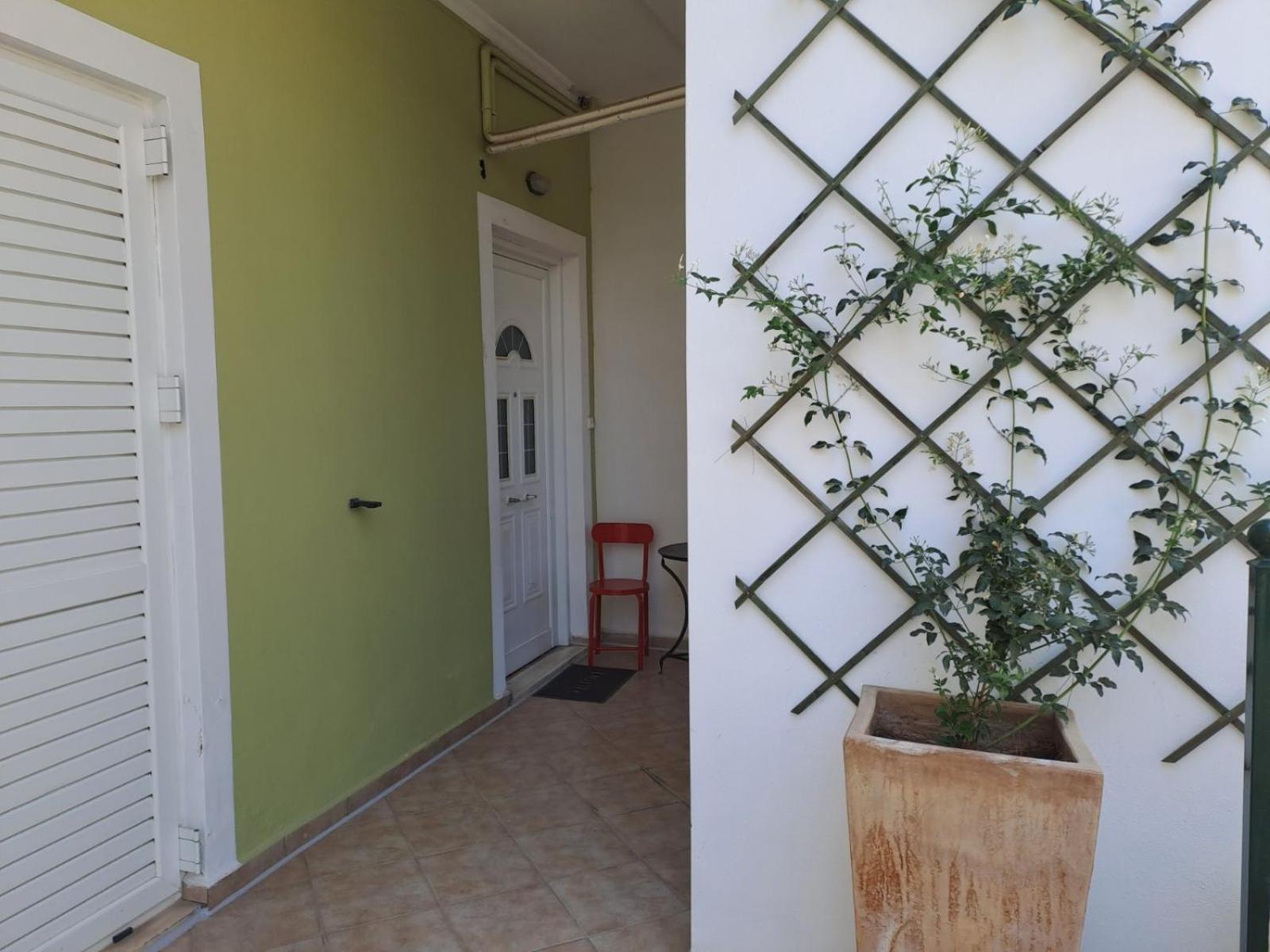 Dimitris Place Near Athens Airport コロピオン エクステリア 写真